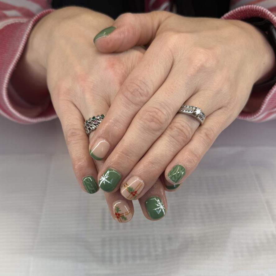 Custom nail art by Jaide