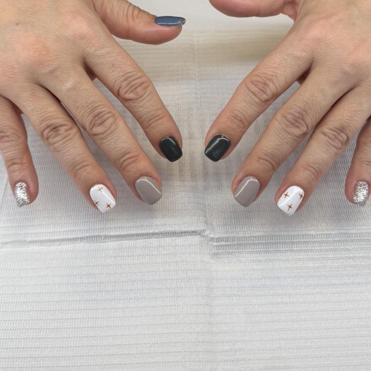 Custom nail art by Jaide